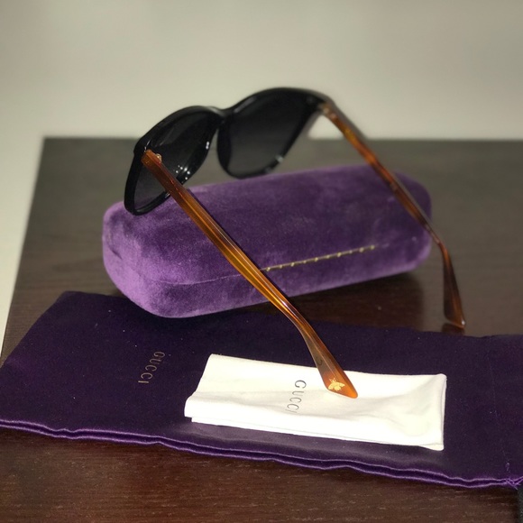 Gucci Sunglasses Authentic - Picture 3 of 8
